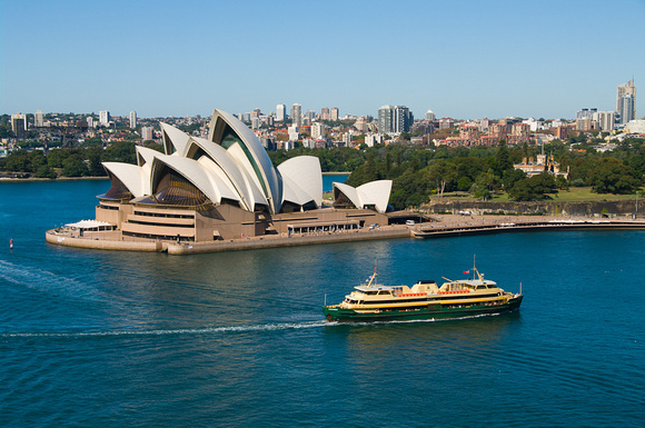 Sydney Opera House and Public Ferry